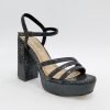 Sandalia negra plataforma
