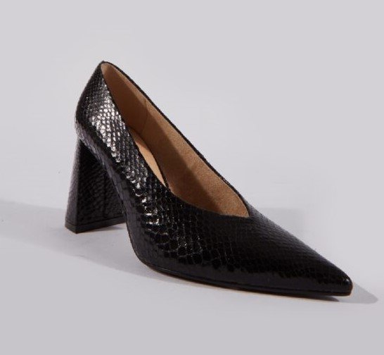 Zapato tacón negro efecto serpiente
