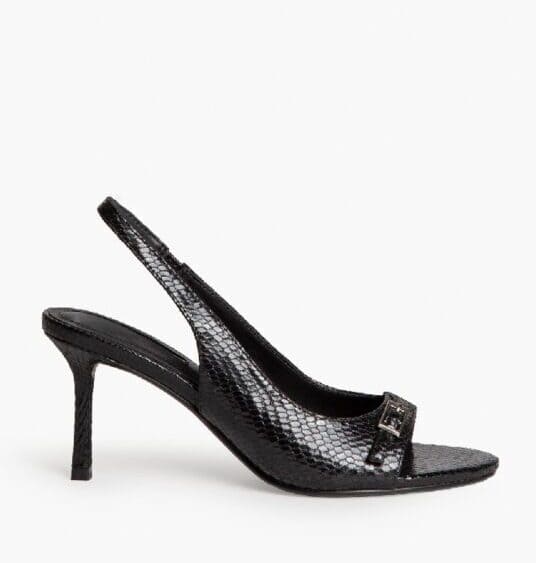 Zapato negro destalonado tacón fino